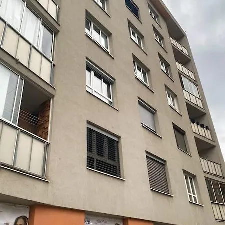 Jack Apartmán